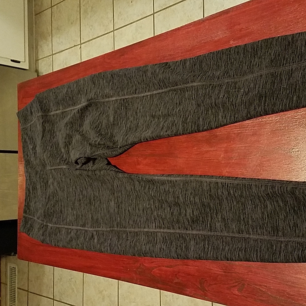 Victoria secrets leggings / workout /yoga pants size medium